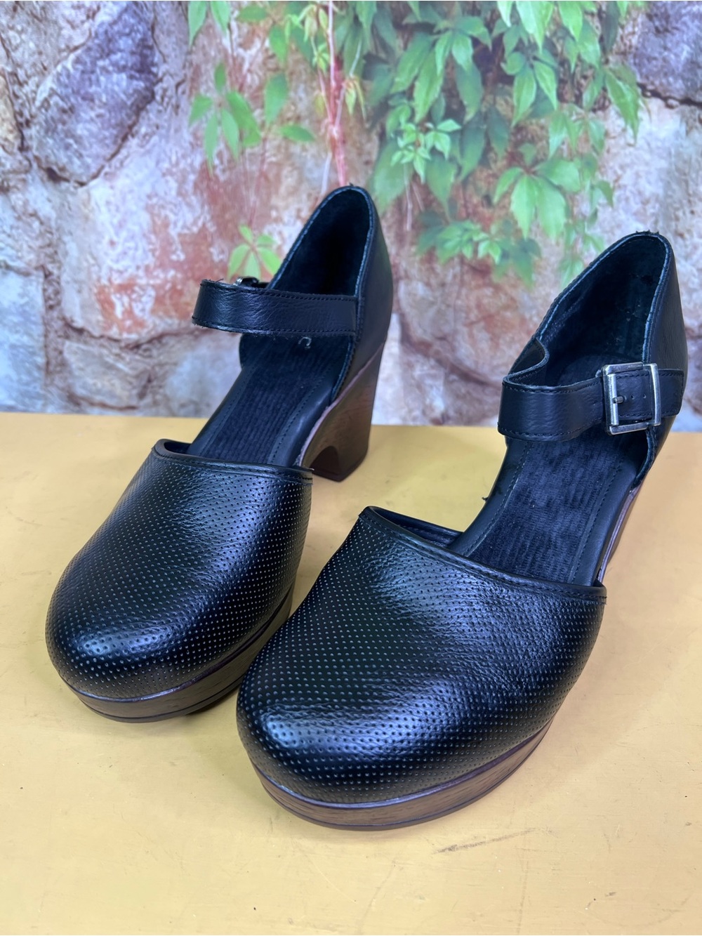 BOC Black Perforated Y2K Style Platform Boho Mary Jane Clogs, 11 - Picture 5 of 11